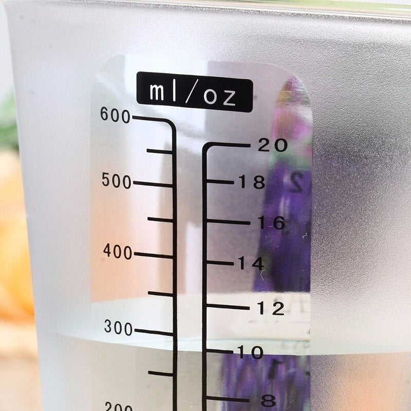 2 IN 1 Liquid Measuring Cup and Scale